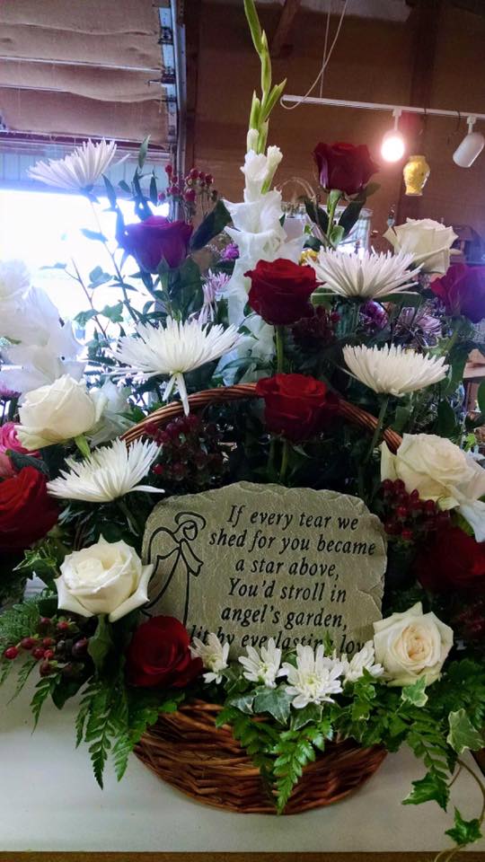 Buxton's Garden Farm & Flower Shop